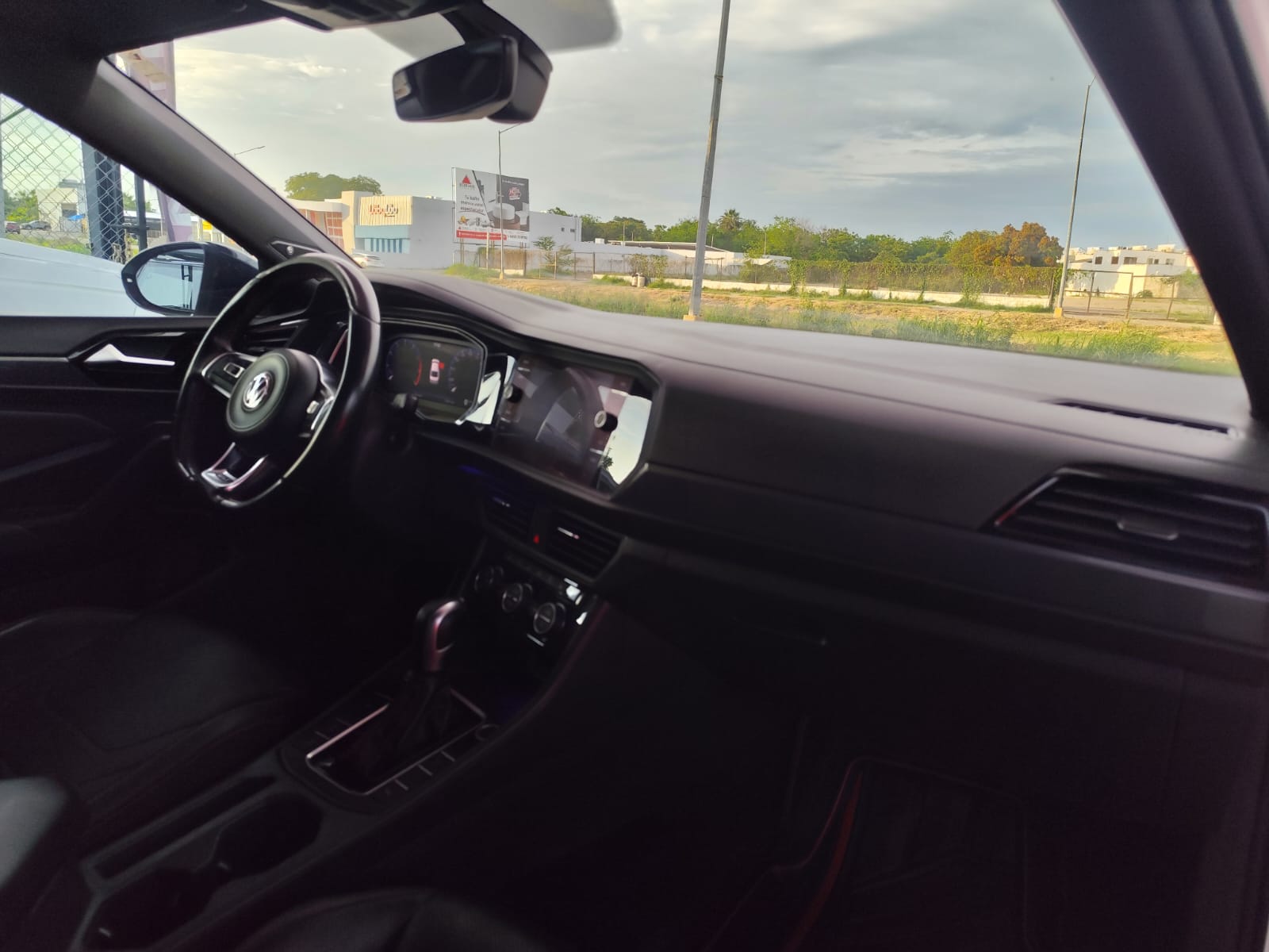 Volkswagen Jetta GLI 2021 — imagen 8