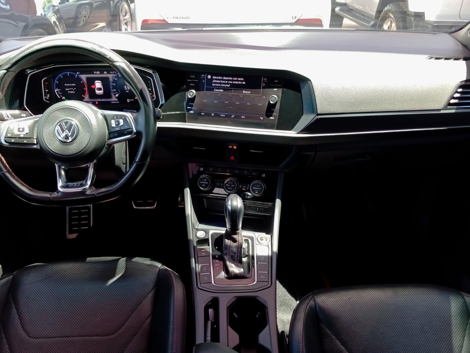 Volkswagen Jetta GLI 2021 — imagen 9