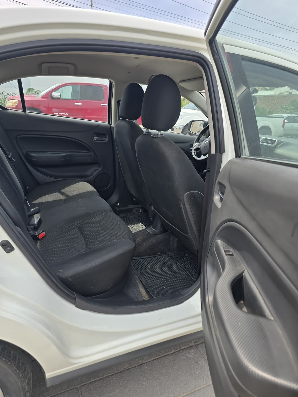 Mitsubishi Mirage G4 GLS 2023 — imagen 7