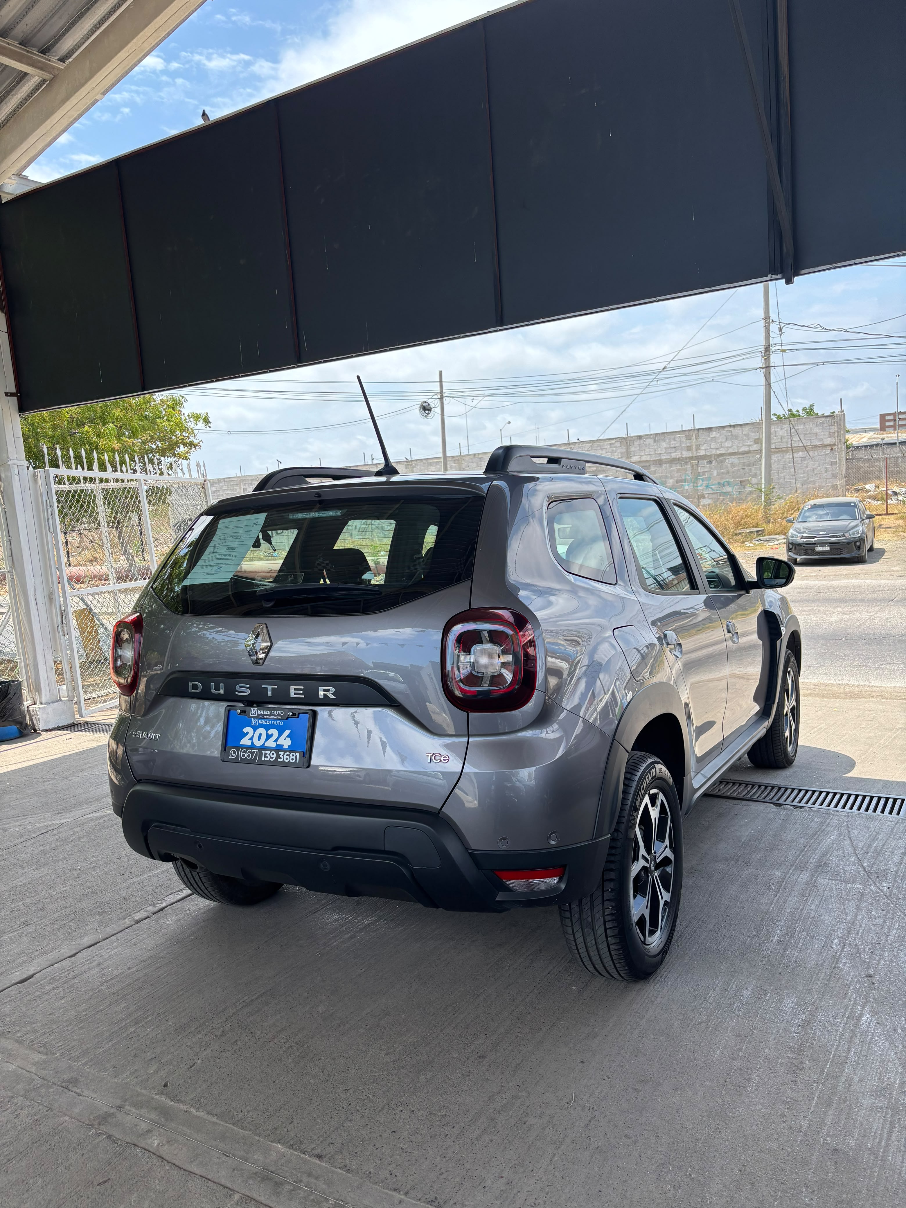 Renault DUSTER ICONIC 2024 — imagen 3