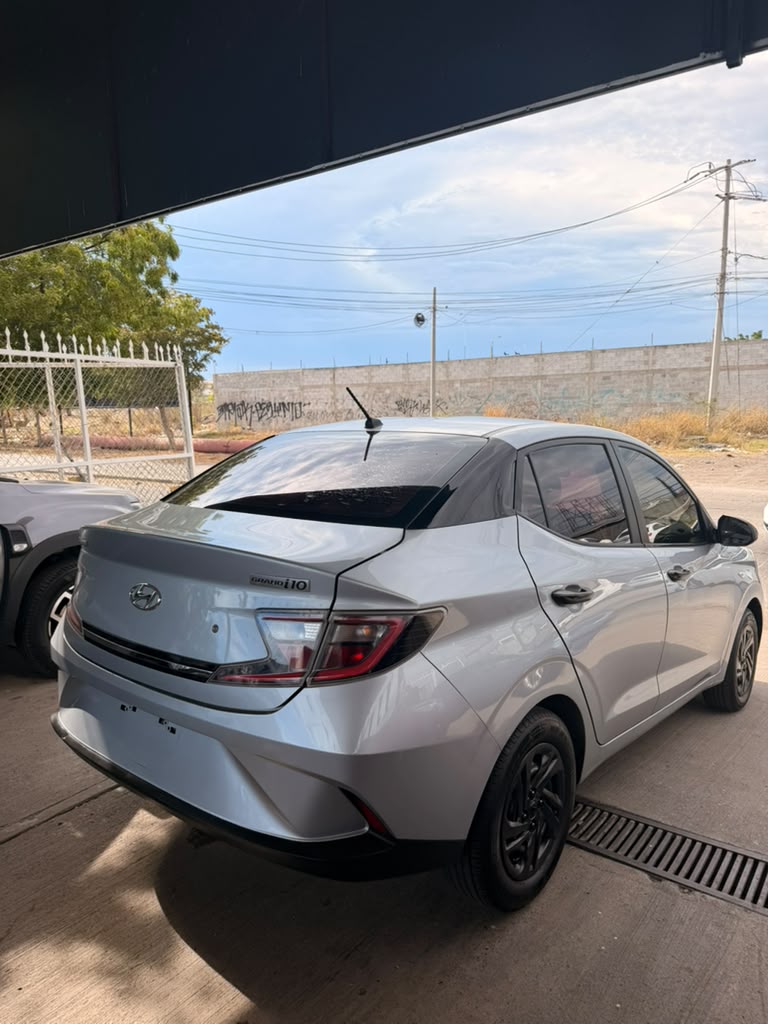 Hyundai GRAND I10 GL 2023 — imagen 11