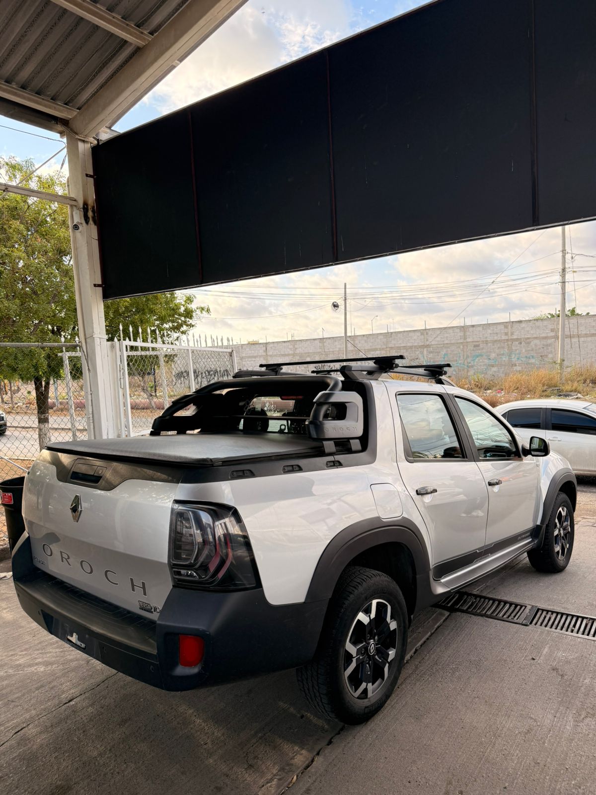 Renault OROCH OUTSIDER 2023 — imagen 5