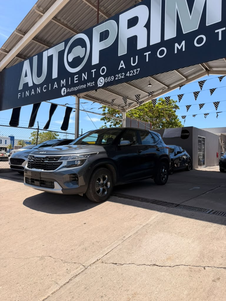 Kia SELTOS EX