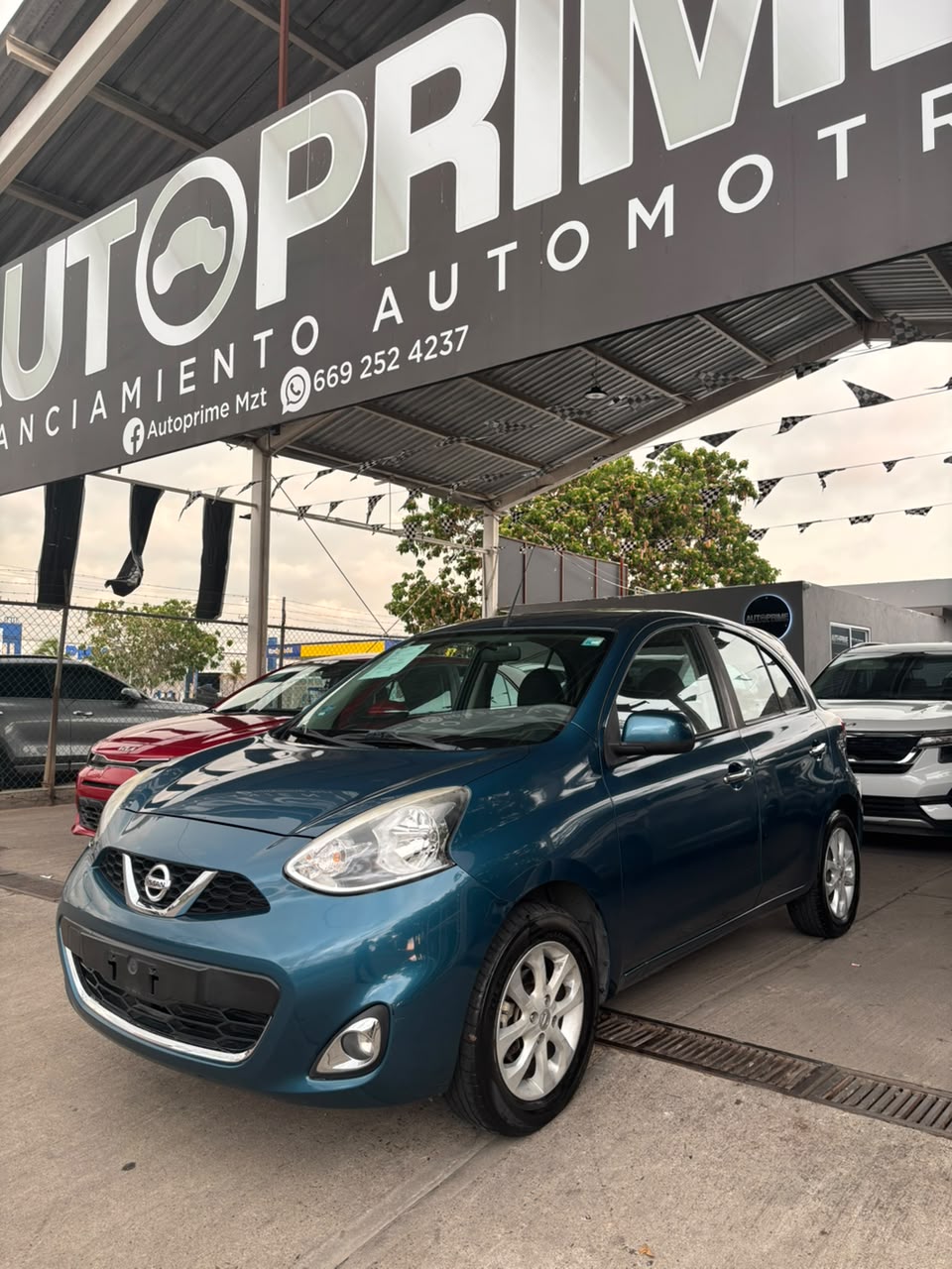 Nissan MARCH ADVANCE